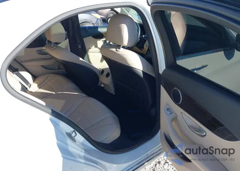 2016 Mercedes-Benz C 300 4Matic from USA, damaged, VIN 55SWF4KB4GU175151